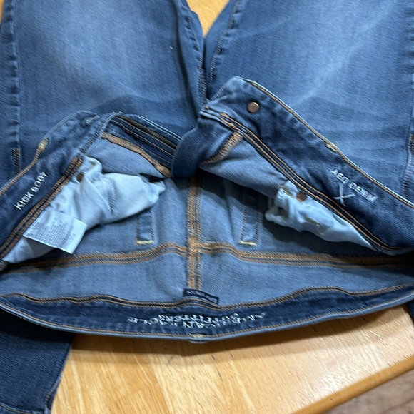 American Eagle Outfitters Kick Boot Cut Jeans - Picture 4 of 5